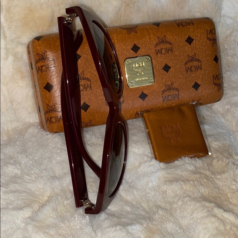 MCM 57mm Teacup Sunglasses - Picture 4 of 16